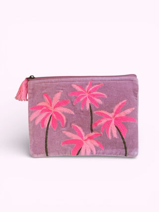 Clutches / Necessaires