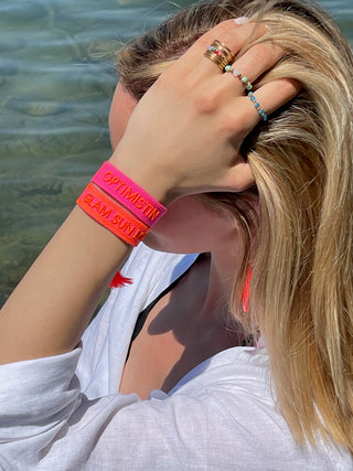 GLAM SUN LOVE Statement Armband Neonpink