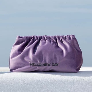 HELLO NEW DAY Necessaire