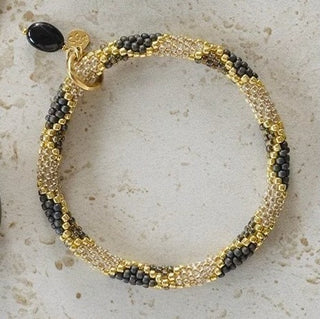 Black Onyx Roll-On Armband